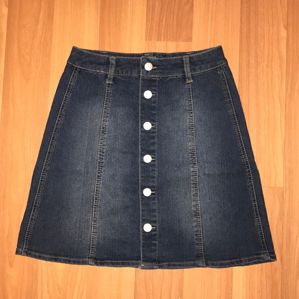 Denim Skirt 🌟